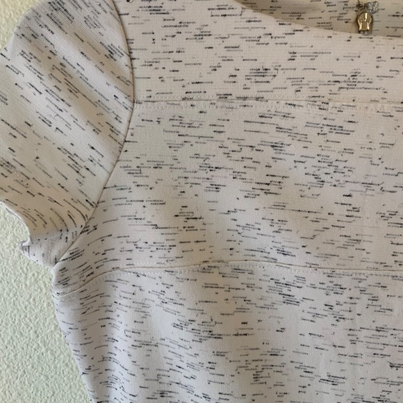 LIKE NEW! Ivanka Trump Dress Black and White Size 2 - Picture 2 of 8